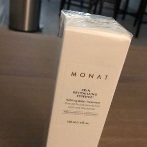 Monat Skin Revitalizing Essence